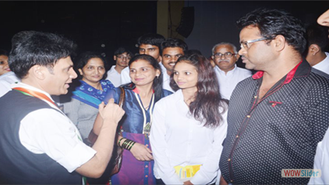 Mr.Gautam Garry Guptaa addressing the Parents